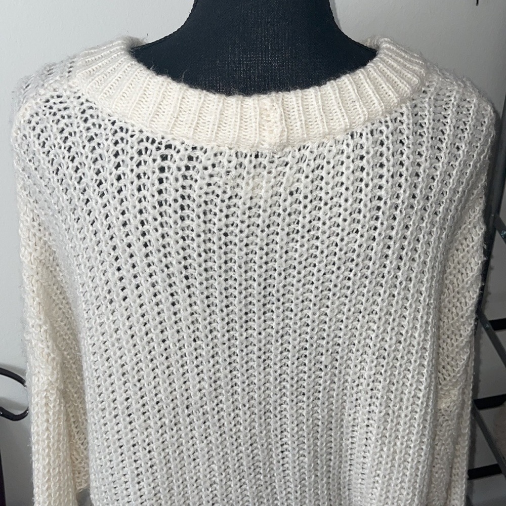 AEO Sweater - Picture 7 of 10